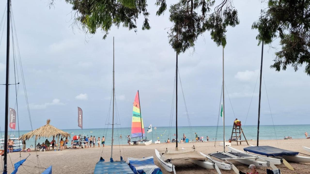 Appartamento Apartamento De 1 Habitacion Frente Al Mar Y Con Piscina Benicàssim Esterno foto