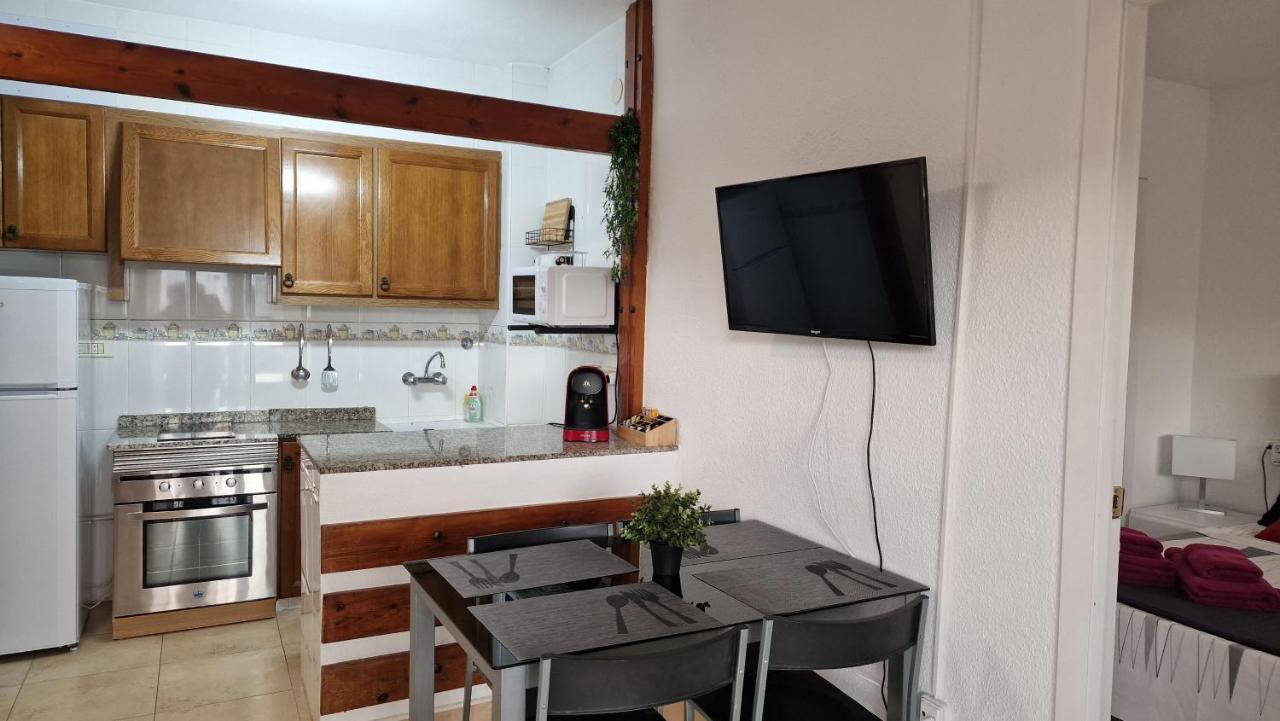 Appartamento Apartamento De 1 Habitacion Frente Al Mar Y Con Piscina Benicàssim Esterno foto