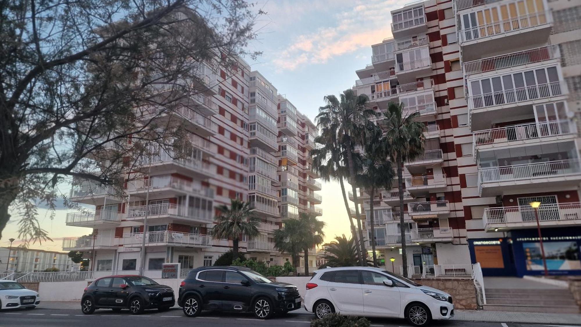 Appartamento Apartamento De 1 Habitacion Frente Al Mar Y Con Piscina Benicàssim Esterno foto