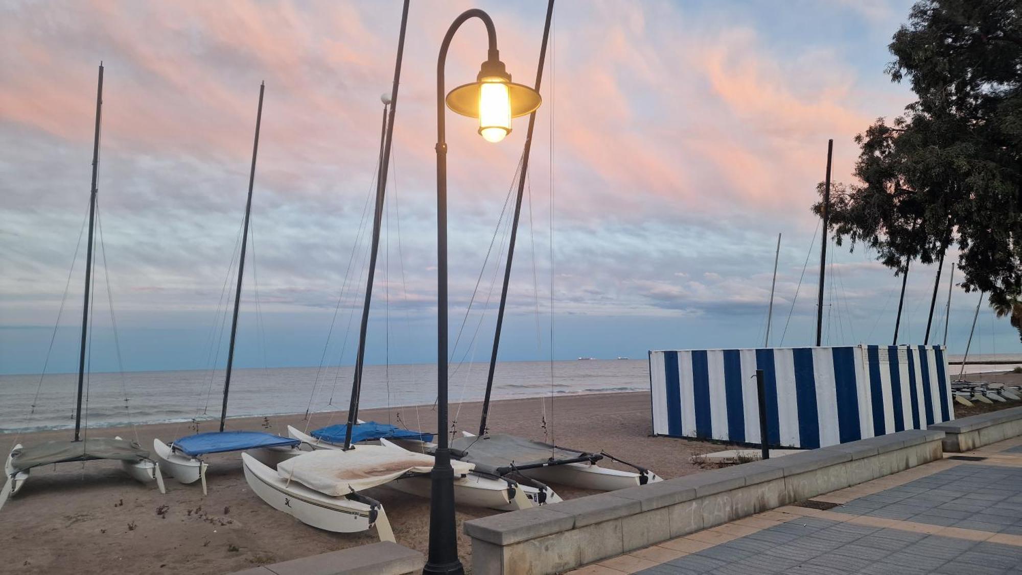 Appartamento Apartamento De 1 Habitacion Frente Al Mar Y Con Piscina Benicàssim Esterno foto